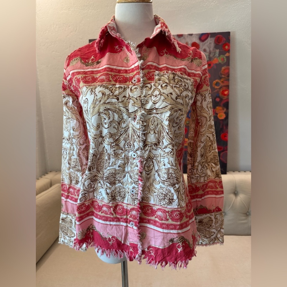 Dizzy Lizzie Tizzie
 CAPE COD TUNIC buttons size S
